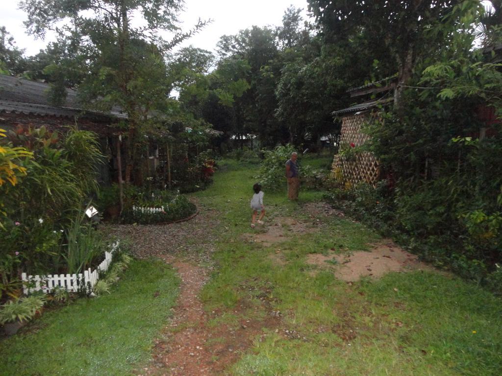 Grandma'S Home Sangkhlaburi Экстерьер фото