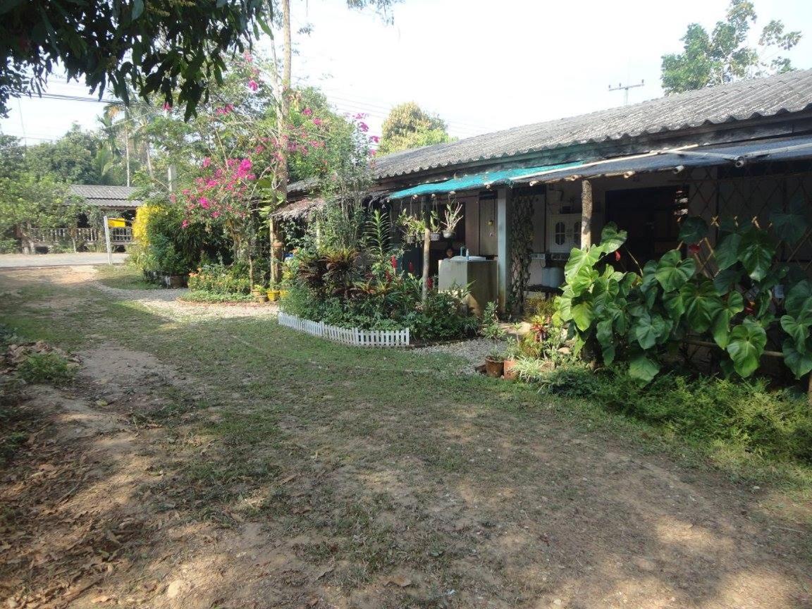 Grandma'S Home Sangkhlaburi Экстерьер фото